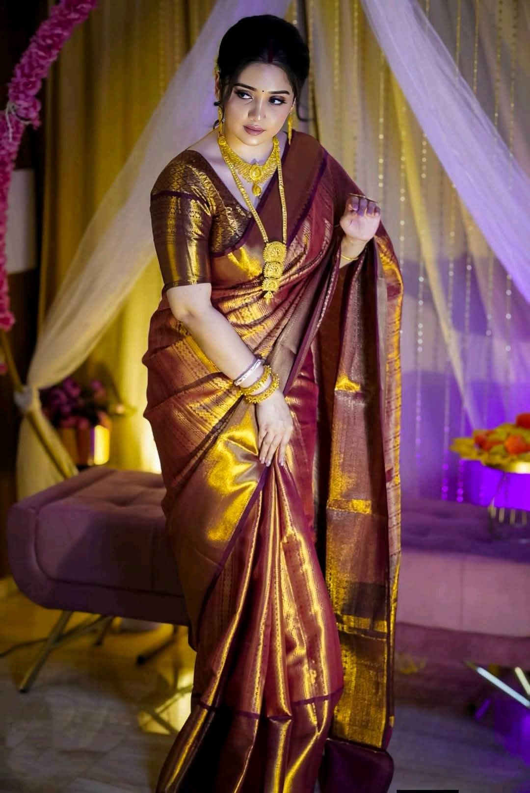 ১০০% অরিজিনাল প্রিমিয়াম ভেলভেট কাঞ্চিপুরম শাড়ি | বিশুদ্ধ সিল্ক | ফ্রি ম্যাচিং ব্লাউজ